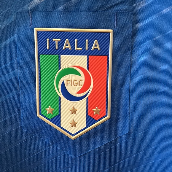 Puma Italia Soccer Jersey - Picture 3 of 10